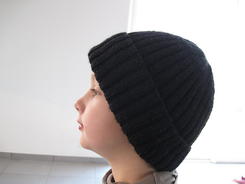 214 - Pull et bonnet photo 1