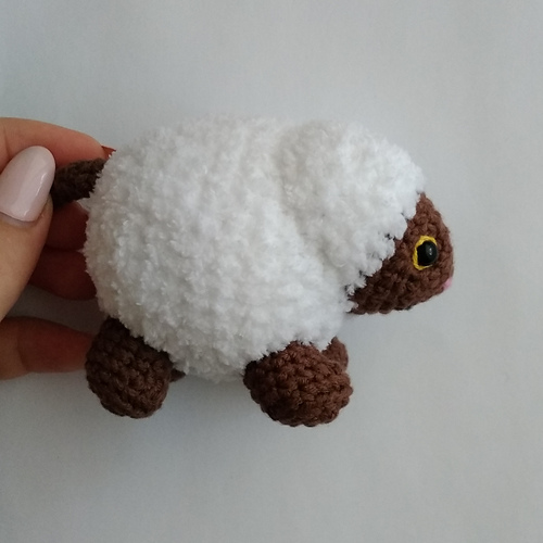 Pokémon Wooloo - Marina Artamonova