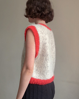 Size M.
mc: 2523.
cc: 3819.