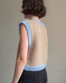 Size S, cropped.
mc: 3040
cc:6003