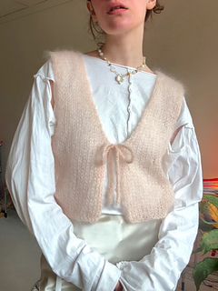 Size: S
Yarn: Ballerina Chunky Mohair 3509