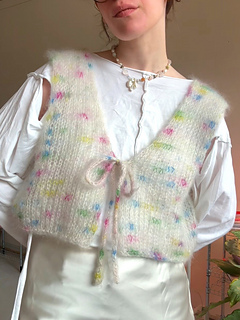 Size: S
Yarn: Ballerina Chunky Mohair 1010