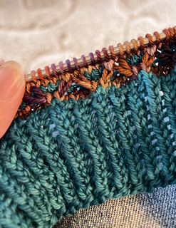 MC=River Dee, CC=Trompe l'oiel
These aren't secret colorways:)