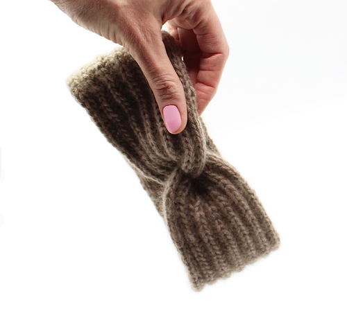 Stirnband mit Twist