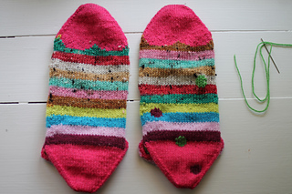 duplicate-stitching the dots...