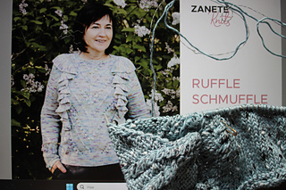 some of the same yarns, new project...