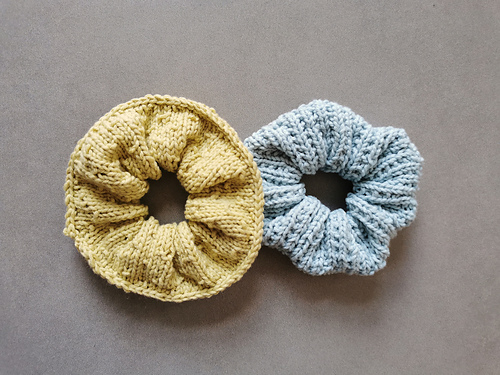 Knitted scrunchie / Scrunchie au tricot photo 7
