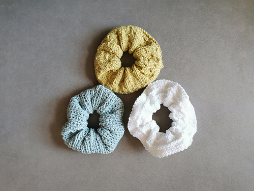 Knitted scrunchie / Scrunchie au tricot photo 2