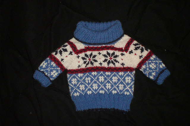 Ravelry: Liten Olaf Sweater pattern by 
