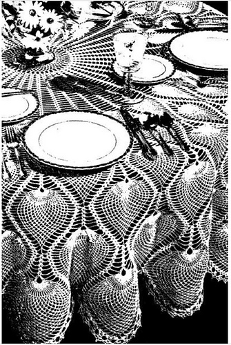 Round Pinapple Tablecloth #7592 - The Spool Cotton Company