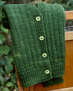 Buttons by WarmStripes on Etsy in color Frog Green; Size 2 knit by Heather @sewhappyjane in Sew Happy Jane Meadow DK, color Envy