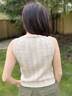 Button-down in BC Garn Bio Balance in Ivory with ribbing