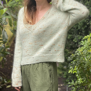 41.5" sweater on 36" bust (5.5" positive ease)