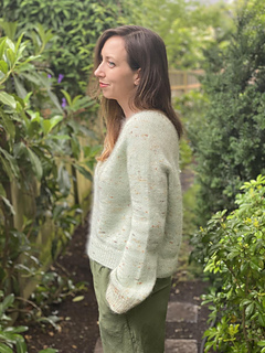 41.5" sweater on 36" bust (5.5" positive ease)