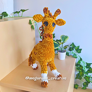Zoe the Giraffe