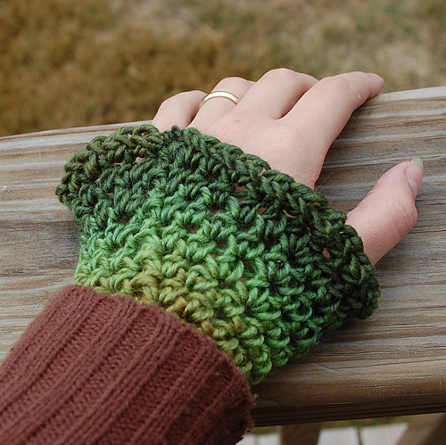 Feminine Wristwarmers