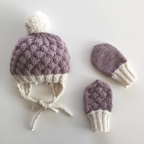 Bobblemellow lue og votter - Ann-Kristin Fugleberg