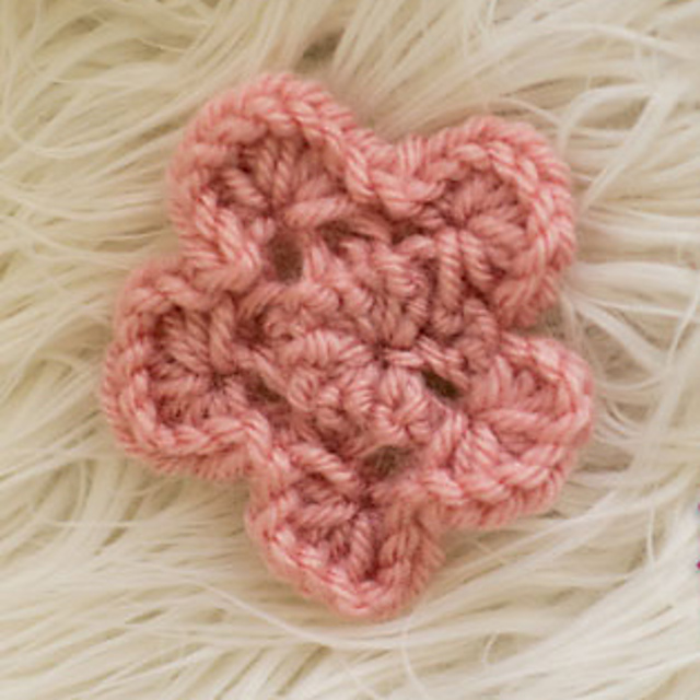 Ravelry Cute and Simple Flower Knit Version pattern by Melody Rogers