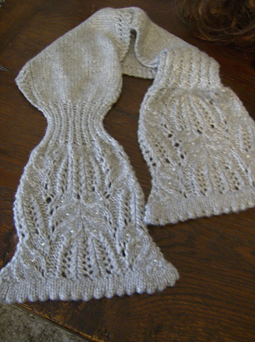 Spansk Spindelvev-lisse Skjerf & Votter - Abigail Orlando