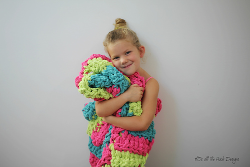 Ravelry: Super Bulky Chevron Throw pattern by MJ's Off The Hook Designs