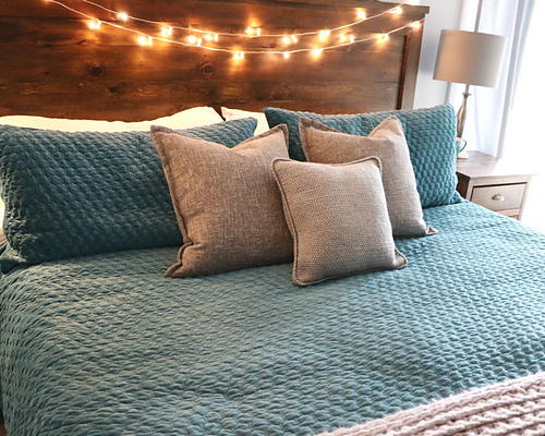Ravelry: Rustic Farmhouse Pillow pattern by MJ's Off The Hook Designs