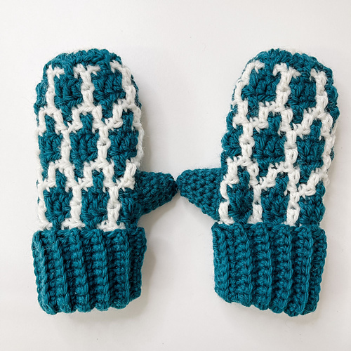Modish Mosaic Mittens photo 12