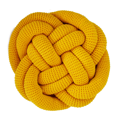 Ravelry Crochet Knot Pillows pattern by Erin Black