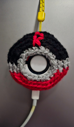 Pokemon Go Plus + Cover - Rocket Ball