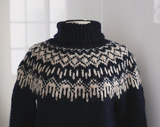 Ravelry: OULA Bulky pattern by VillaUnelmia