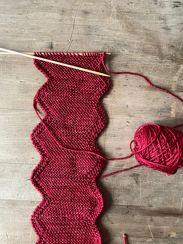 Zig_Zag_Scarf_1_medium.jpg