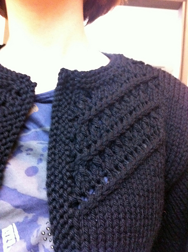 p.28 Lace Frame Cardigan 다른 모습 1