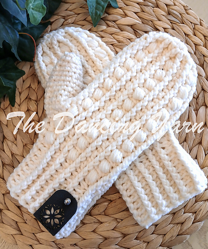 Pebbles in the Stream Mittens