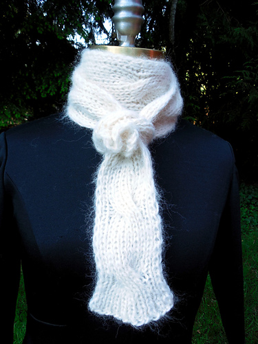 Elegant Reversible Cable Scarf photo 4