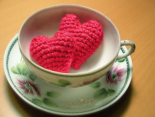 Crocheted amigurumi-style heart photo 1