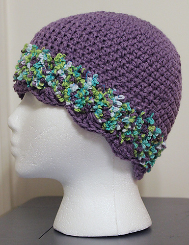 Banded toque with shell edge photo 1
