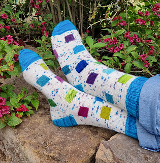 Ravelry: Snowy Morning Socks pattern by Mone Dräger