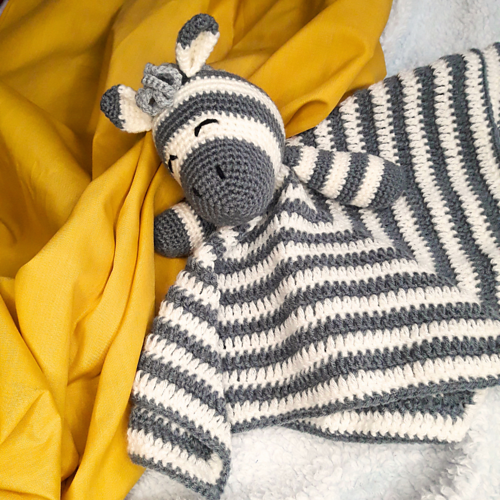 Ravelry Zebra Lovey pattern by Morine's Shop