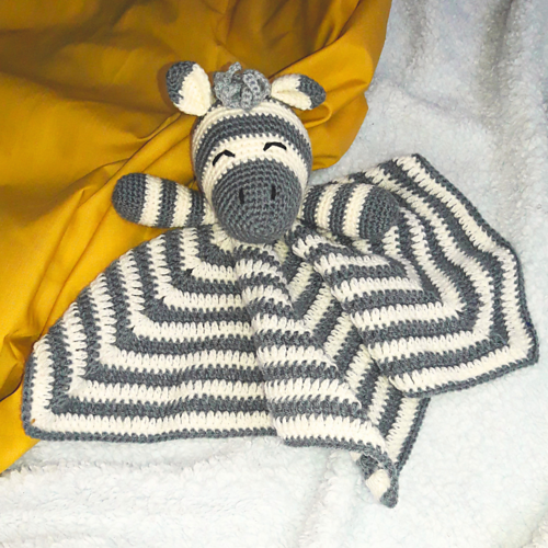 Ravelry Zebra Lovey pattern by Morine's Shop