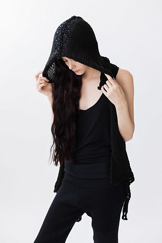 【YOURNUS】Louder Hood Knit Vest The Nico Shrunken Vest in Cashmere – Suzie Kondi