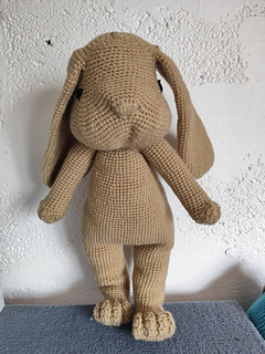 Version officielle des Lapins de Namaloue, crochetée dans la douceur de mon atelier.