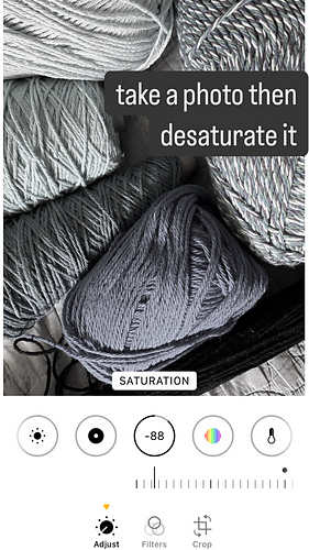 how to check for color contrast in yarns