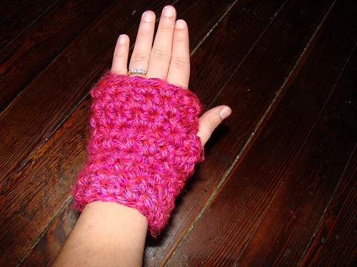 Super Bulky Fingerless Gloves photo 1