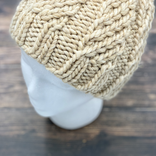 Ravelry Frosted Vineyard Cap pattern by Shelby Nichols