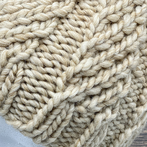 Ravelry Frosted Vineyard Cap pattern by Shelby Nichols