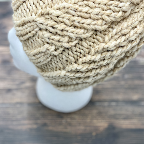 Ravelry Frosted Vineyard Cap pattern by Shelby Nichols