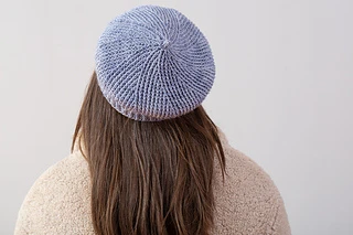Zima Beret shown in 16 Fingering BL 20