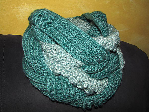 Hooked Holla Infinity Scarf photo 4