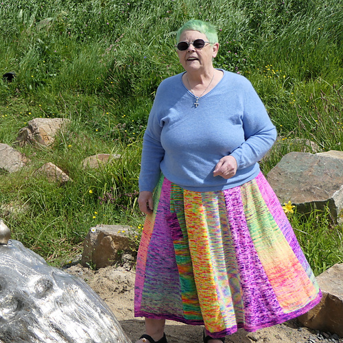 bog_standard_panelled_skirt_07