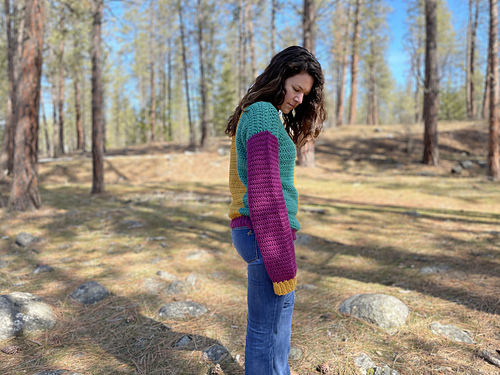 Ravelry: Apricity Color Block Sweater pattern by Lindsey Roe
