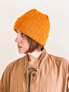 Summit 1+5 in Catskill Merino Lace in Turmeric, size C on a 22 in (56 cm) head